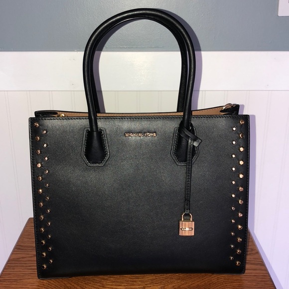 Michael Kors Handbags - Michael Kors Handbag NWOT